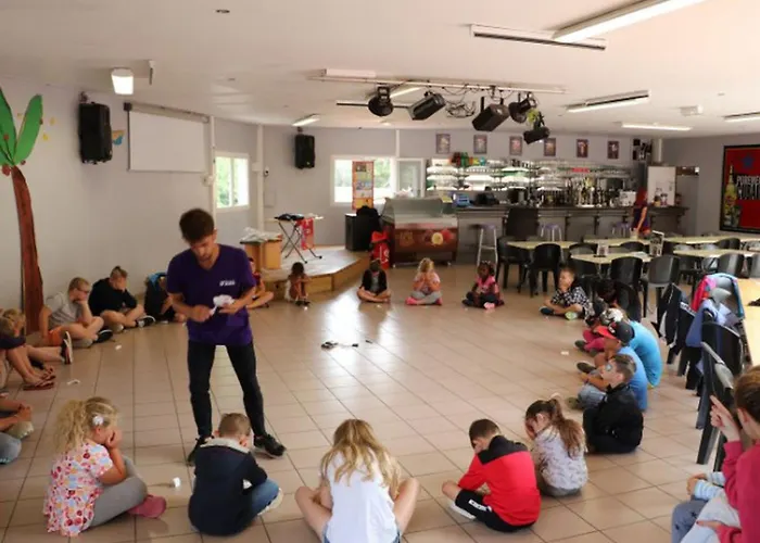 Kemping Mobil-home Spacieuse Avec Terrasse A - Api-1-52-422 *