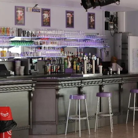 Parque de Campismo Mobil-home Spacieuse Avec Terrasse à - Api-1-52-422