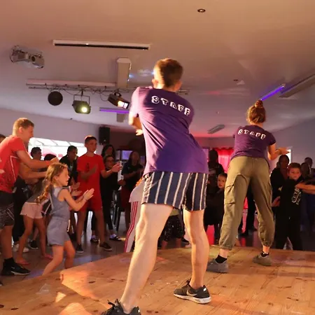 Mobil-home Spacieuse Avec Terrasse à - Api-1-52-422 * Brétignolles-sur-Mer