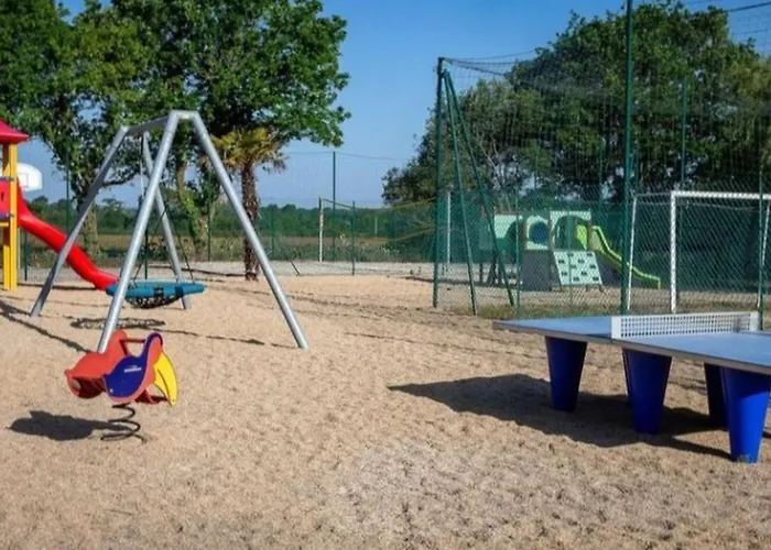 Mobil-home Spacieuse Avec Terrasse à - Api-1-52-422 Camping Bretignolles-sur-Mer